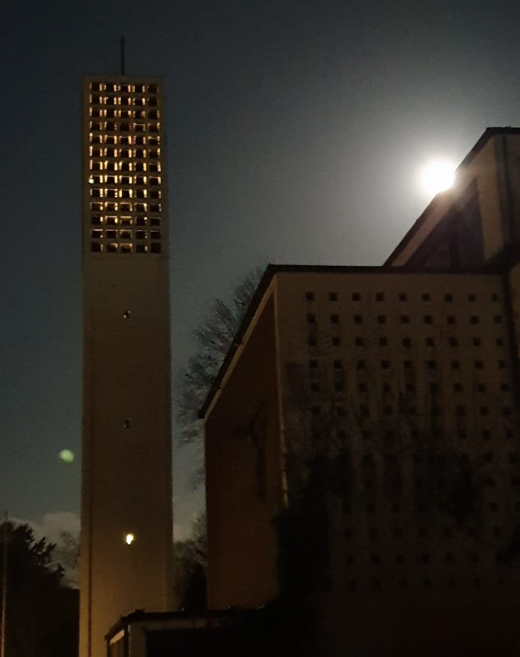 Kirche St. Marien bei Nacht